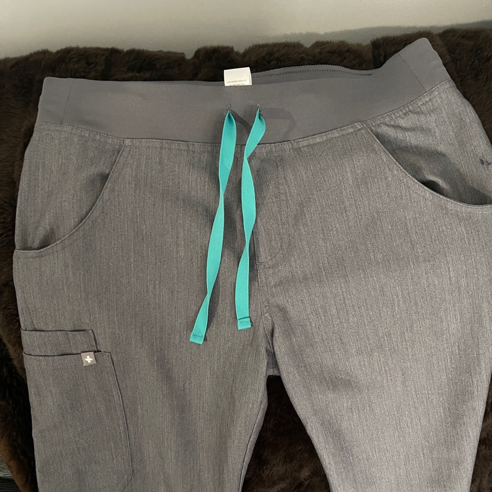 Figs Yola Small/Tall
